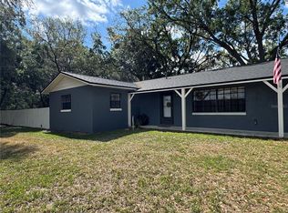 1107 Valley Rd, Fruitland Park, FL 34731