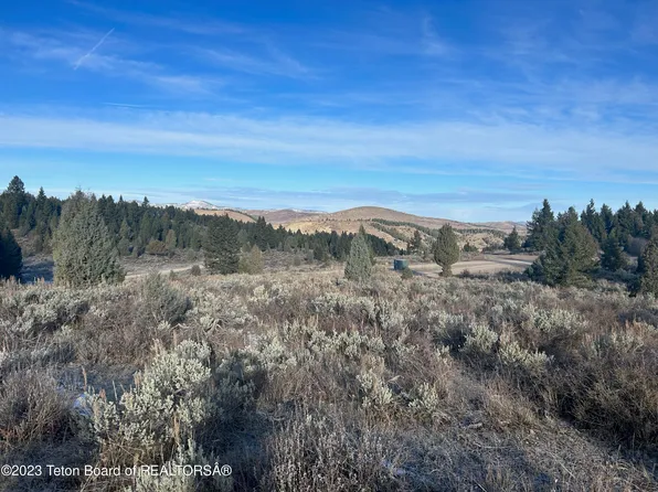 8 Stonegate Dr, Fairview, WY 83119