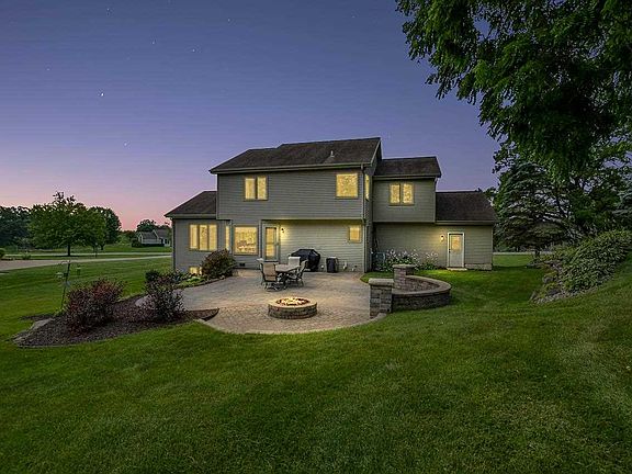 4th image of 6212 Oak Hollow Dr