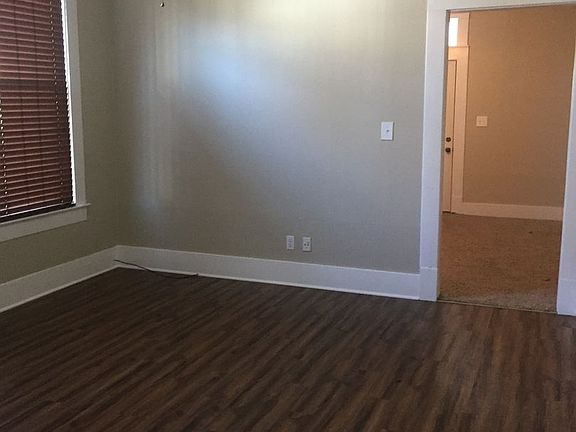 2nd image of 1900 Creswell Ave
