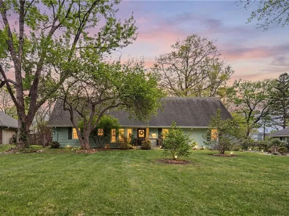 401 W 114th Ter, Kansas City, MO 64114