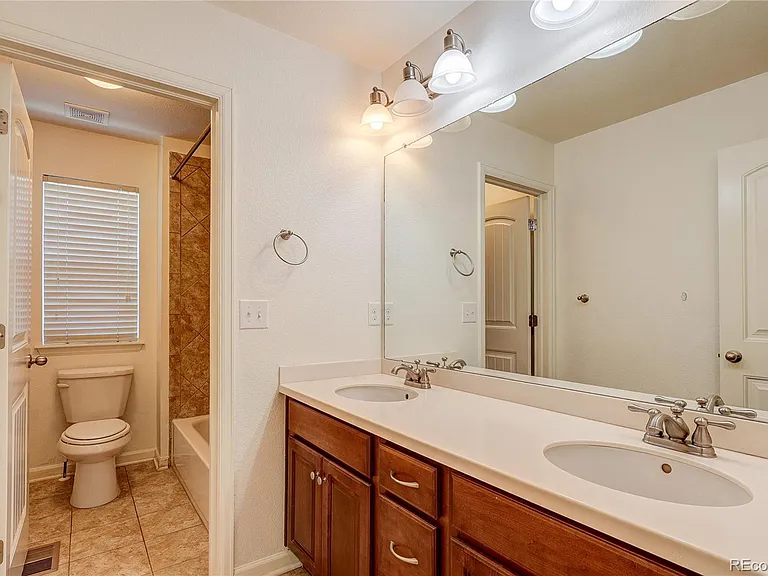12645 Fisher St — Photo 16