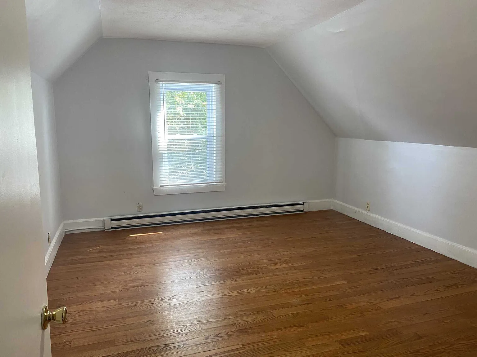 3 bed, $3,400 — Photo 3