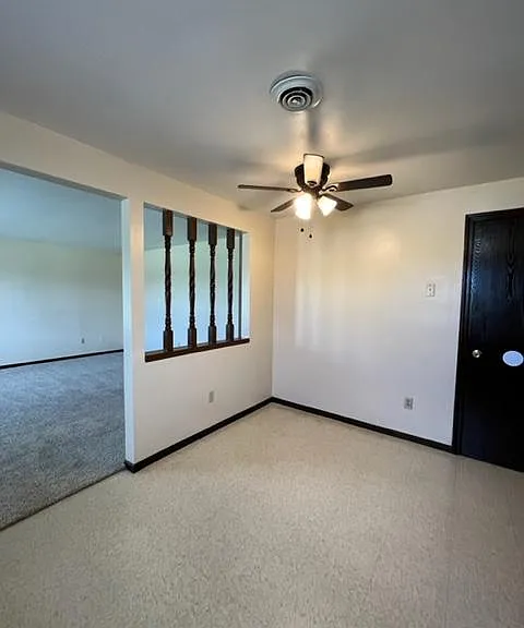 504 E Cook Rd — Photo 8