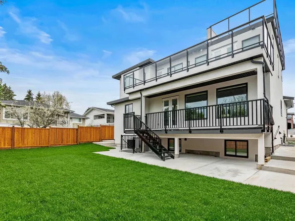 16XX Ellesmere Ave N, Burnaby, BC V5B 1J8