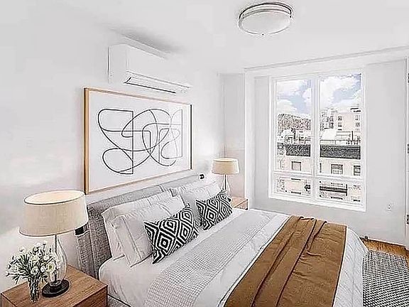 3rd image of 795 Franklin Ave APT 2A