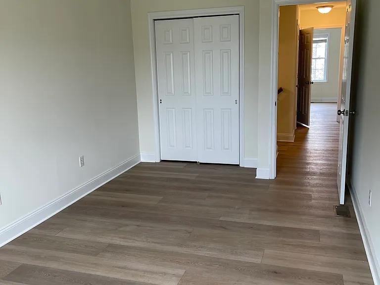 225 W 5th Ave — Photo 22