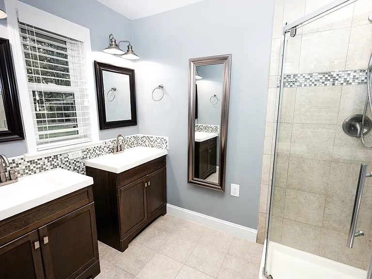 512 Haywood Creek Dr — Photo 18
