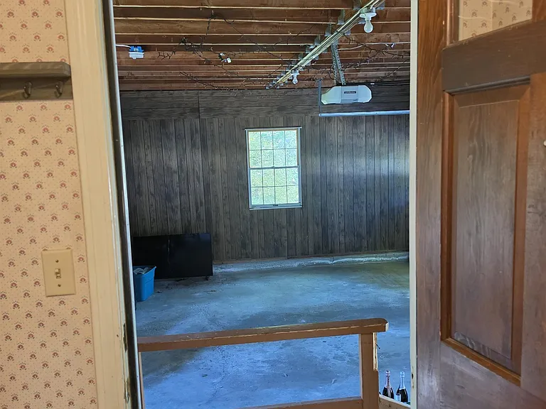 51 Eastern Ave — Photo 31