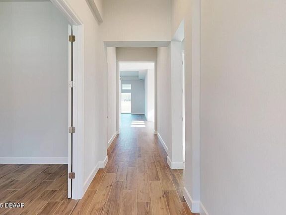2nd image of 451 Stirling Bridge Dr