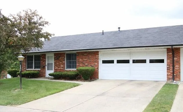 3021 N Argonne Ln photo 1