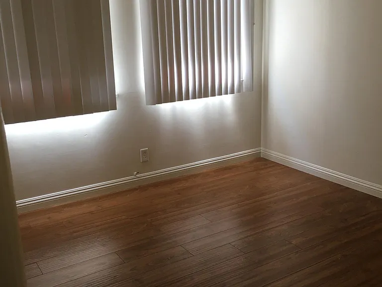 1241 S Bundy Dr #5 — Photo 24