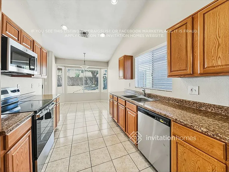 4944 W Wescott Dr — Photo 9