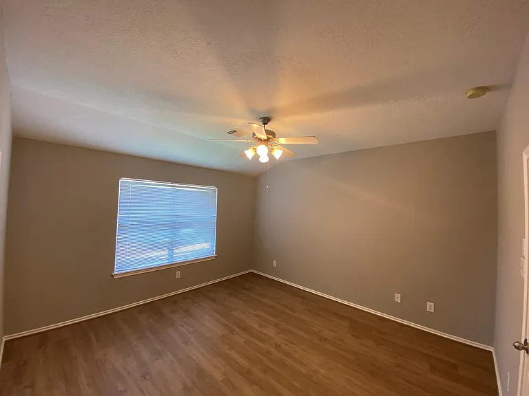 17234 Oakwood Chase Dr — Photo 8