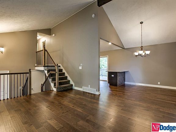 4th image of 12136 Burdette Cir