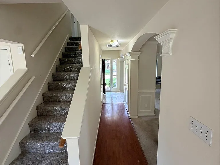 19406 Cactus Rose Dr — Photo 3