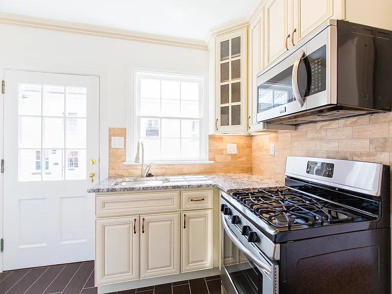 35 S State St #1 — Photo 12
