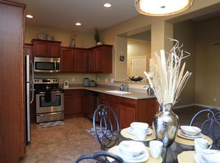 26637 N Babbling Brook Dr, Phoenix, AZ 85083