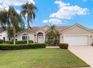1223 Columbine Pl, Wellington, FL 33414