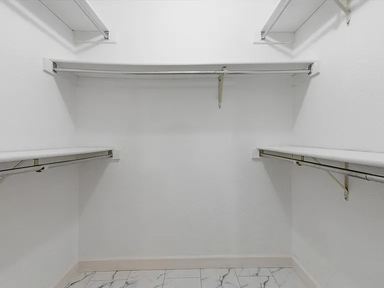 7612 Jerome Dr — Photo 23