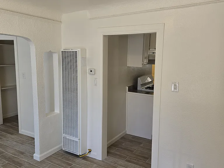 6417 Gifford Ave #C — Photo 7