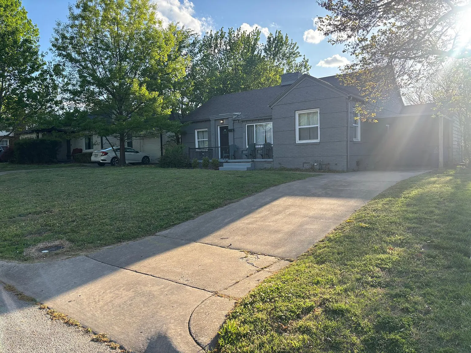 3 bed, 1310 sqft, $2,150 — Photo 2