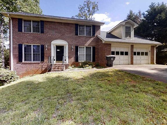 2nd image of 2708 Camille Way