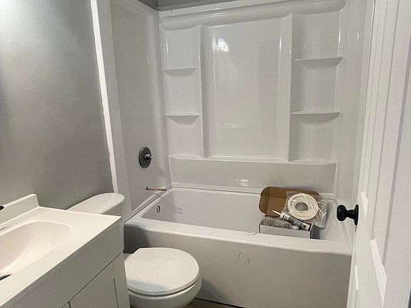 5th image of 317 W Forest Ln