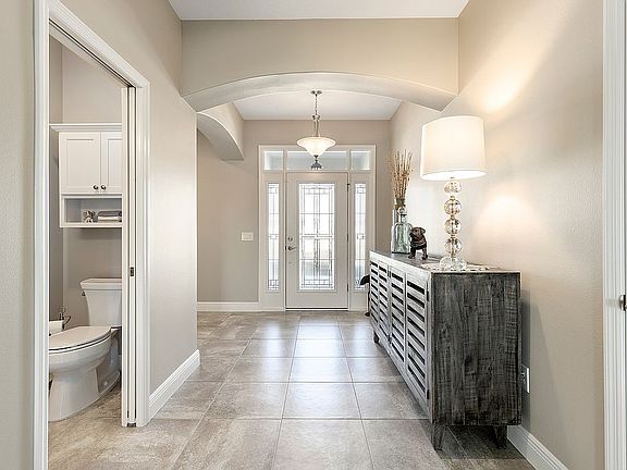 3rd image of 566 Woodbridge Way