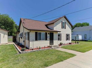 1129 Harrison St, Walkerton, IN 46574
