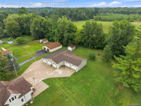 13462 N Linden Rd, Clio, MI 48420