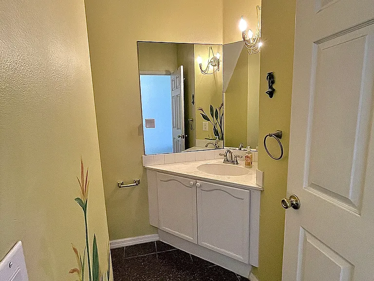 799 Shell St — Photo 34