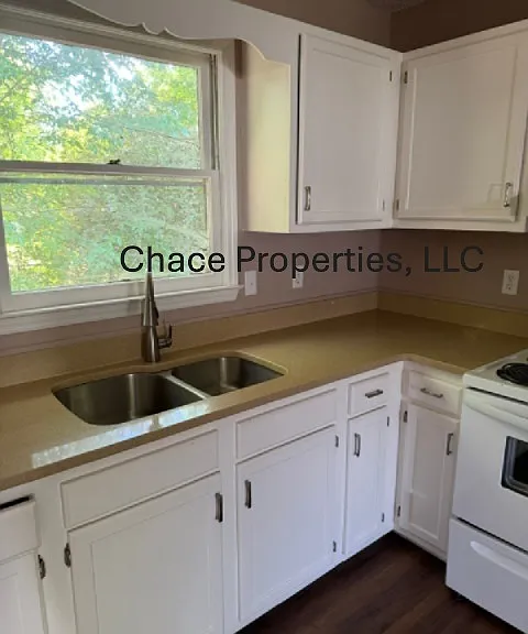 108 Cates Ave #A — Photo 1