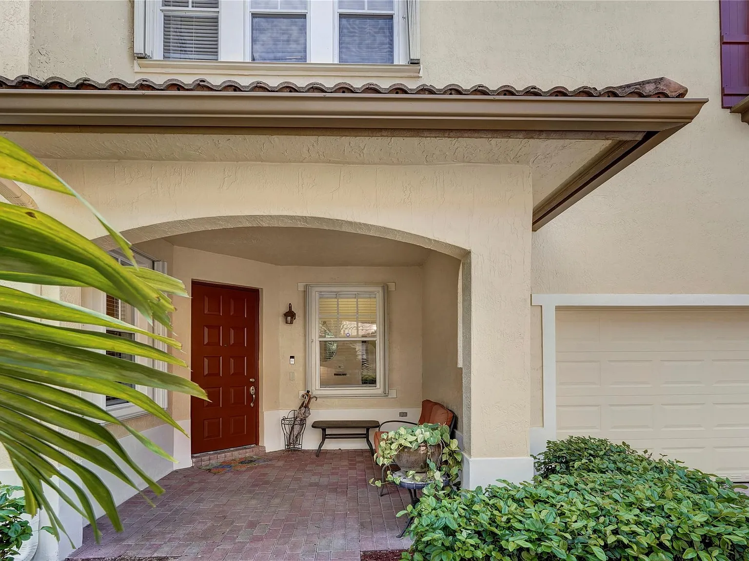 3 bed, 2.5 bath, 2029 sqft, $4,700 — Photo 3