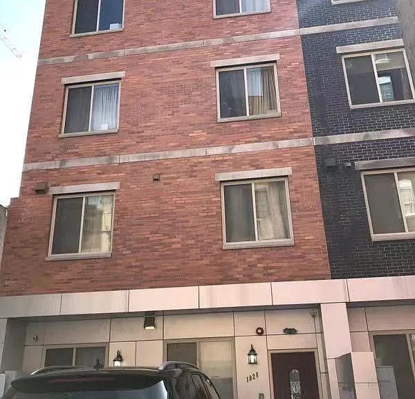1028 Wood St #3R — Photo 2