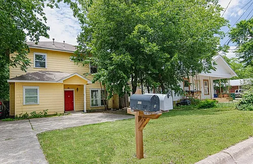 1702 Singleton Ave #A Photo 1