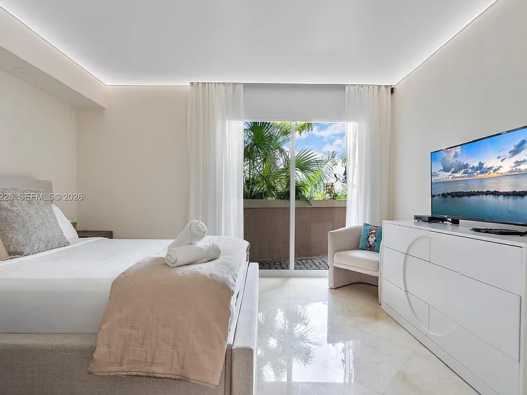 17555 Atlantic Blvd #508 — Photo 37