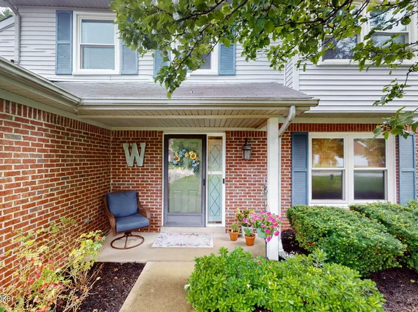 4705 Sunny Meadow Ct, Louisville, KY 40241