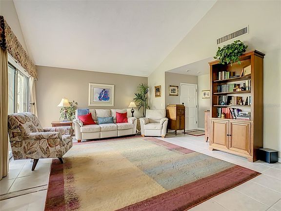 5th image of 13408 Pine Lake Way #A