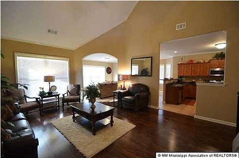 4th image of 14381 Cantwell Dr