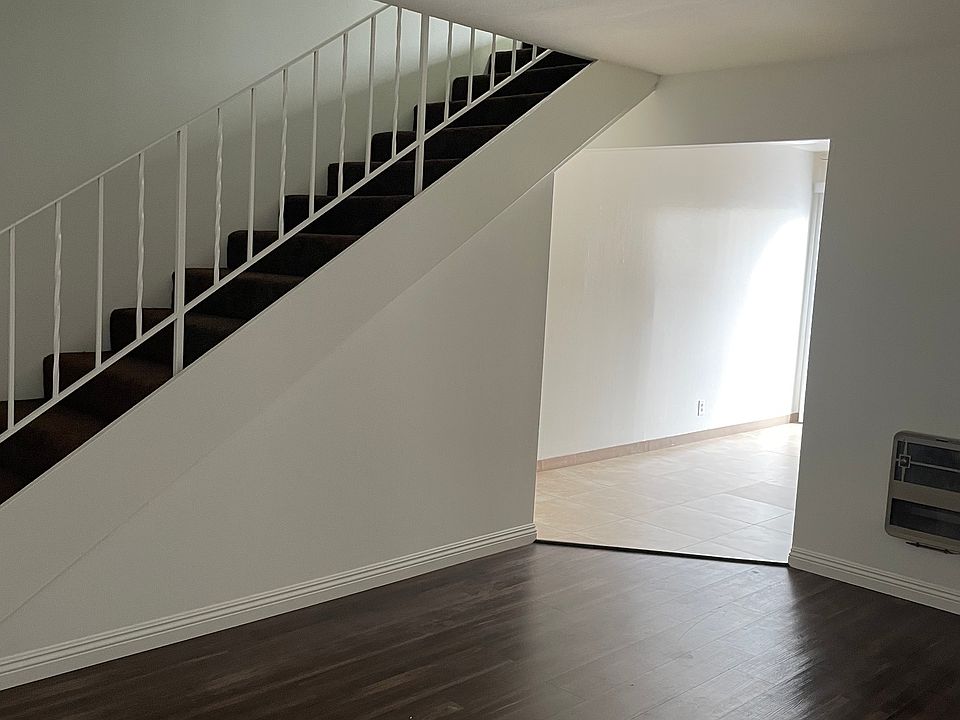 1st image of 312 N Vecino Dr Unit 4