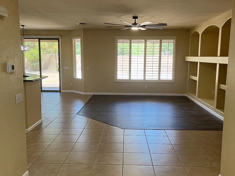 14116 W Shaw Butte Dr — Photo 3