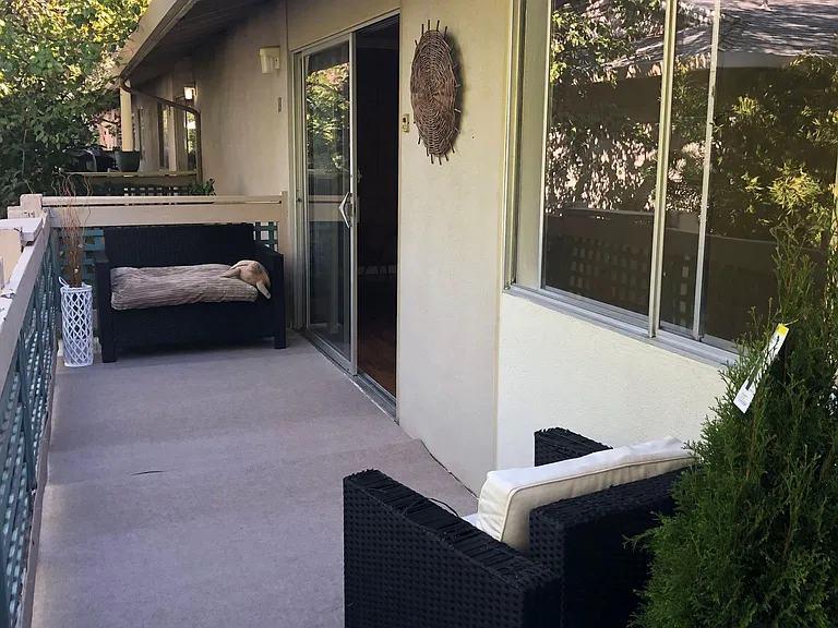 105 Oak Rim Ct #18 — Photo 3