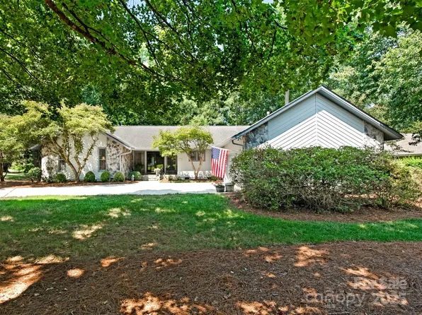 4332 Rounding Run Rd, Charlotte, NC 28277