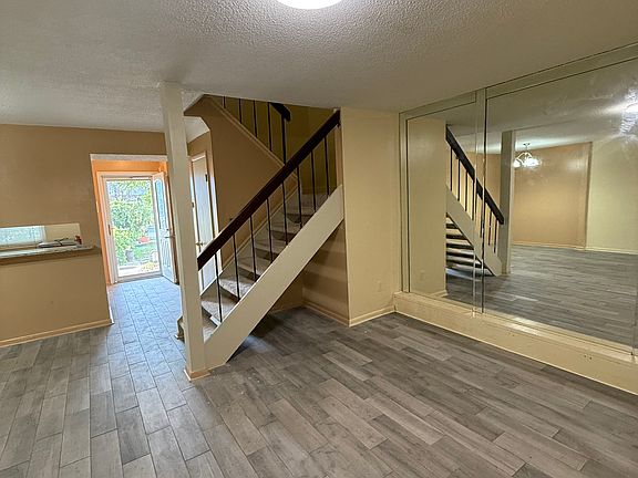 5th image of 732 Biltmore Dr