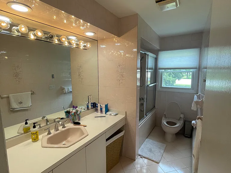 4 Judith Ct — Photo 10
