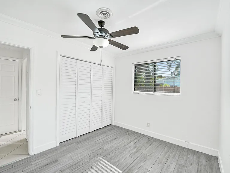 4360 NE 13th Ave — Photo 17