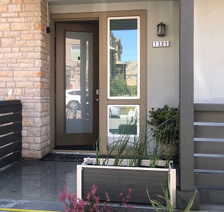 1321 Milkweed Street 