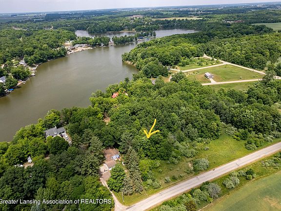 3rd image of 230 Cider Dr