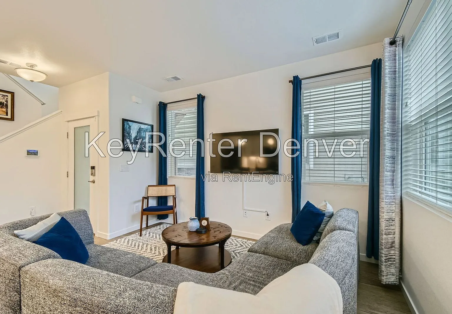 3 bed, 2.5 bath, 1501 sqft, $2,595 — Photo 4
